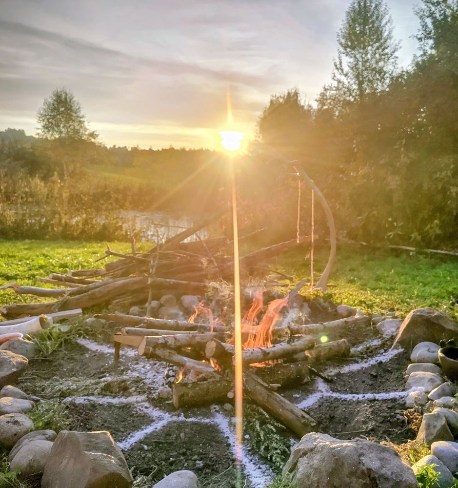 Friedensfeuer am Ostermontag